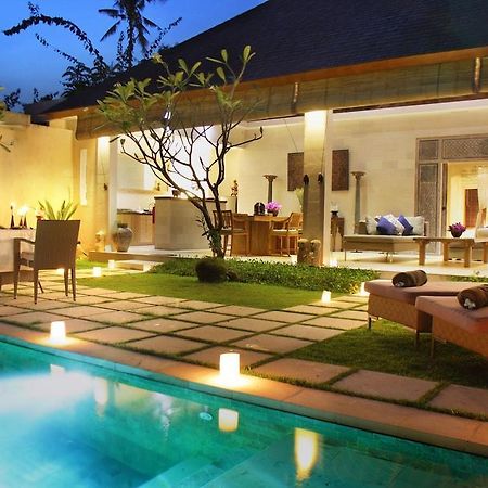 วิลลา บาหลี อัสรี บาตูเบลิก Villa Umalas  ภายนอก รูปภาพ